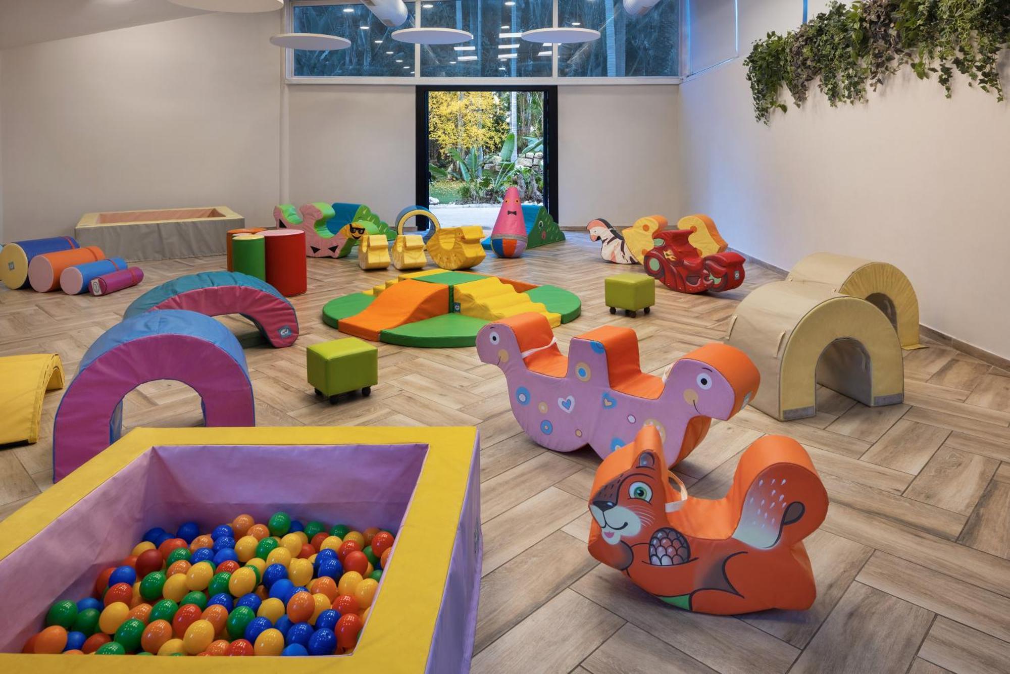 Kfar Maccabiah Business & Sport Hotel Ramat Gan Exterior photo